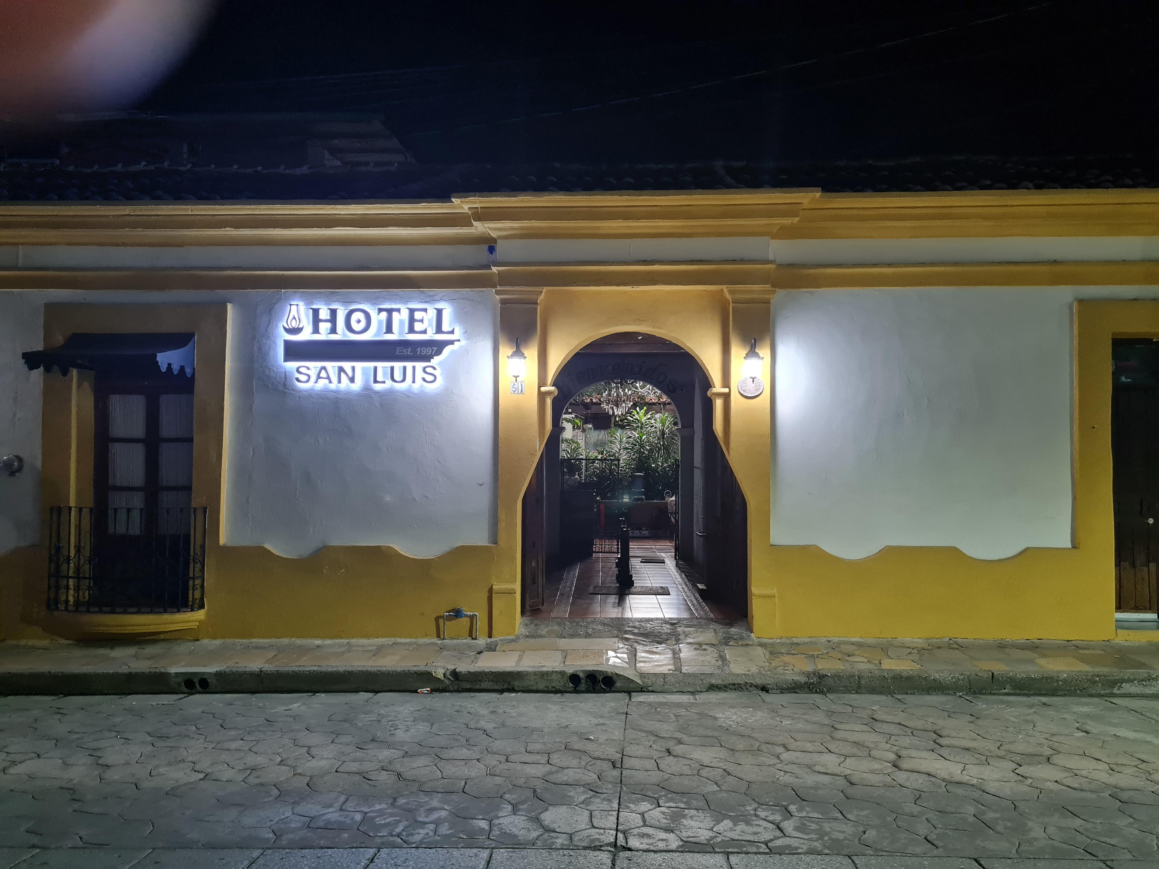 Hotel San Luis San Cristóbal de Las Casas エクステリア 写真